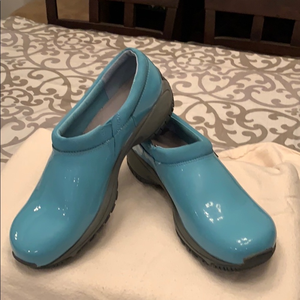 Merrell slip ons